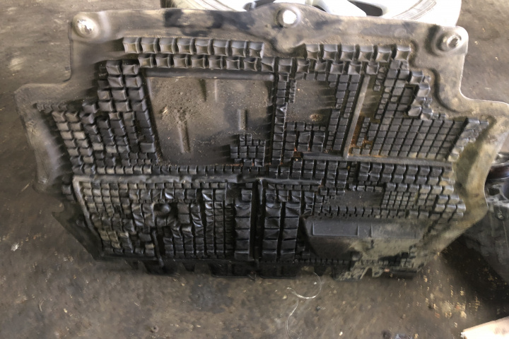 Scut motor plastic Volkswagen VW Passat B7 [2010 - 2015] Variant wagon 5-usi