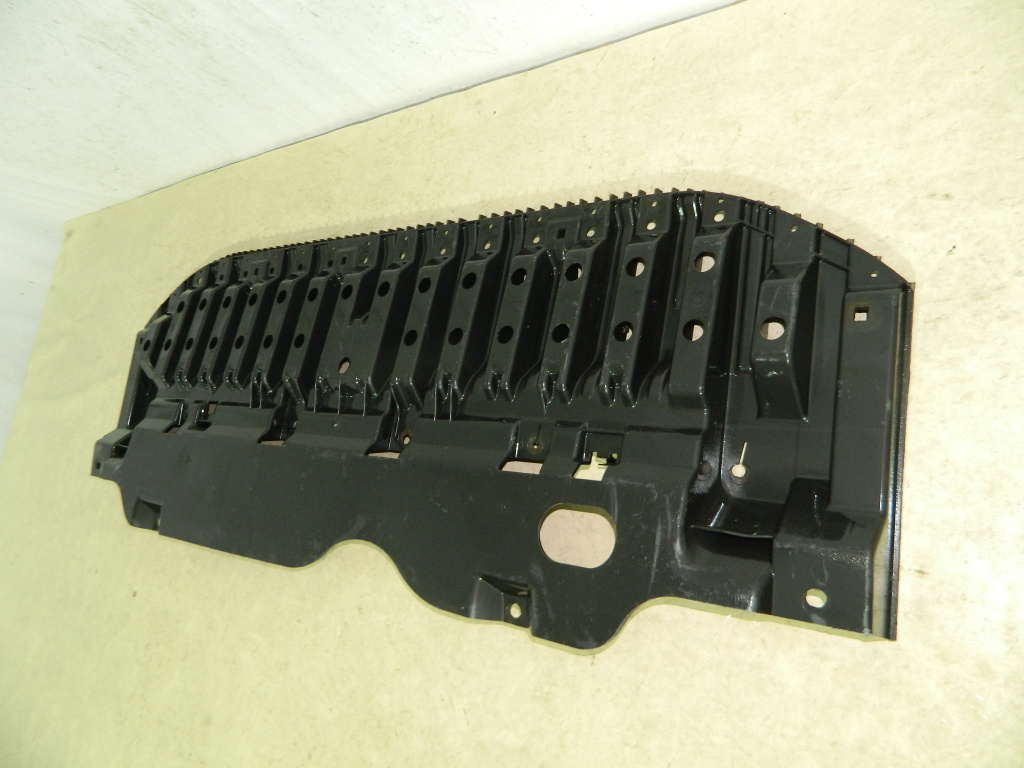 Scut radiatoare Toyota Avensis T27, 08- 