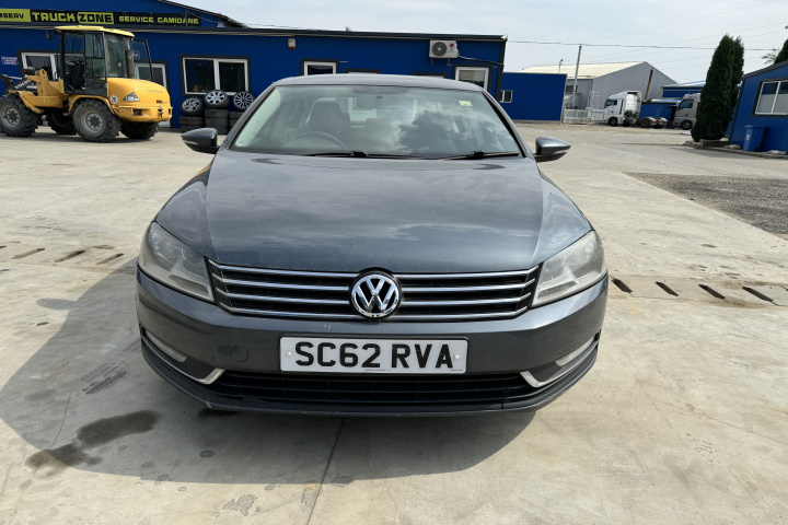 Scut spate stanga Volkswagen VW Passat B