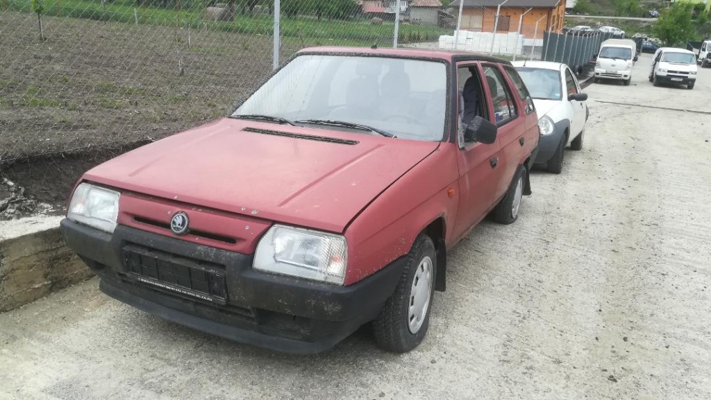 Se dezmembrez/ dezmembrari Skoda Forman 1.3 break