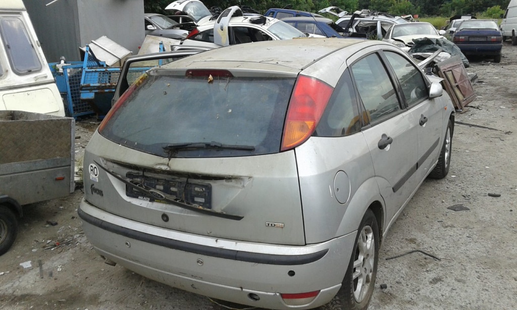 Se dezmembrez Ford Focus 1,an 2003,motor 1.87TDCI