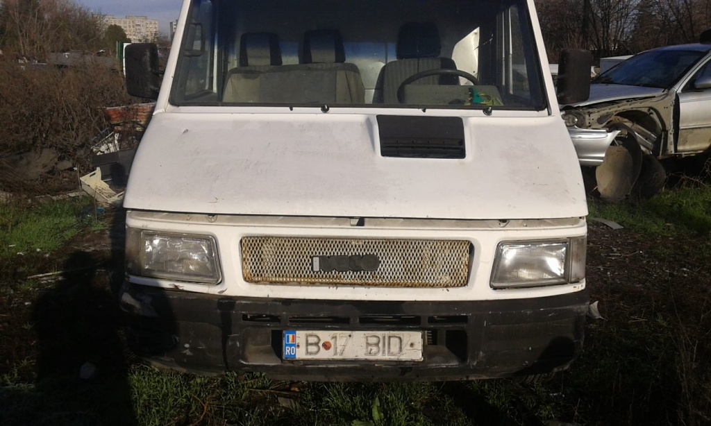 Se dezmembrez Iveco Daily,an 1995,motor 2.5D
