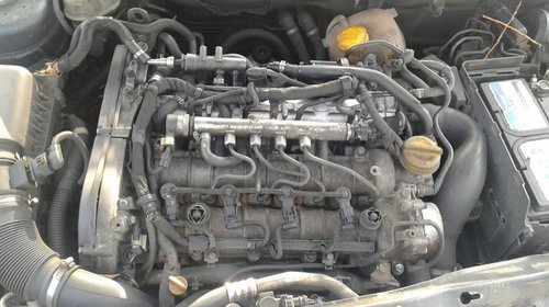 Se dezmembreaza Saab 9.3 break motor,1.9