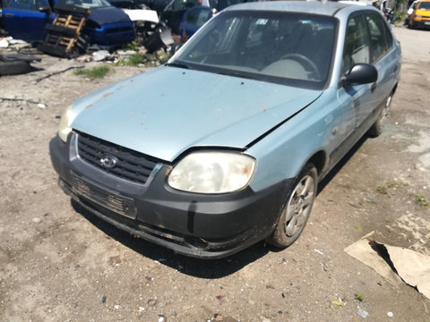 Se dezmembrez Hyundai accent motor 1.5crdi an fabricație 2004