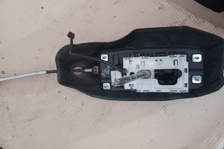 Selector cutie de viteze automata 4F2713041AH 2.7 TDI Timonerie Audi A6 4F/C6 [2004 - 2008] Sedan 2.7 TDI MT quattro (180 hp)