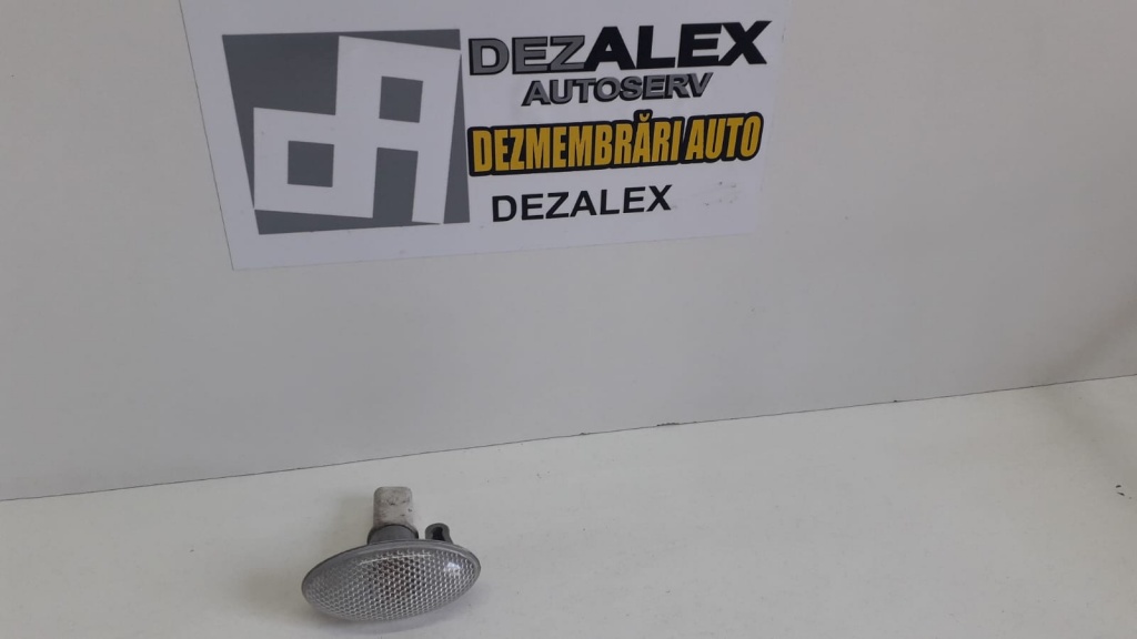 Semnalizator aripa peugeot citroen wy5w3311