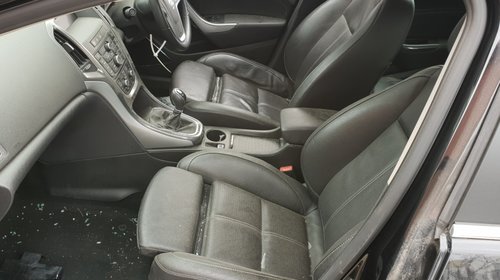 Senzor ABS spate Opel Astra J 2011 Hatch