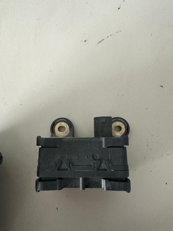 Senzor acceleratie lateral Volvo V50 10170103533