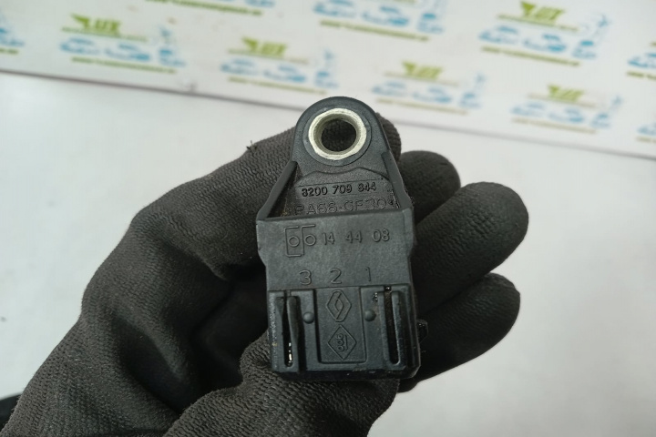 Senzor ax cu came 2.2 dci g9t 8200709844