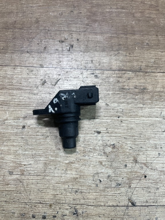 Senzor ax cu came 8200038472 1.9 DCI Renault Laguna 2 2001-2007