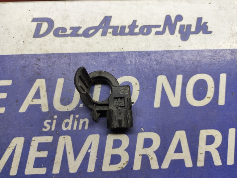 Senzor borna baterie Opel Astra J 13502261 2009-2013