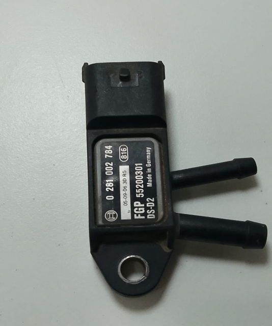 Senzor Bosch presiune gaze 0281002784 Alfa Romeo 159 [2005 - 2011]