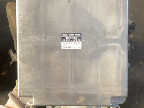 Senzor de tensiune al bateriei Lexus RX 400 H COD 8989248010