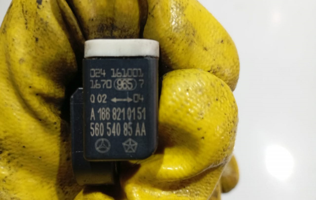 Senzor impact A1668210151 Mercedes-Benz 