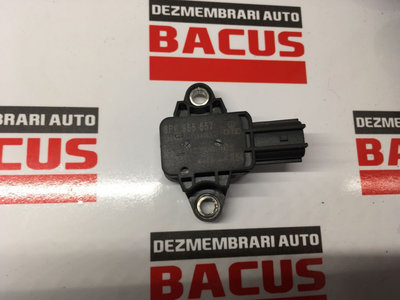 Senzor impact Audi A3 8P cod: 8p0955557