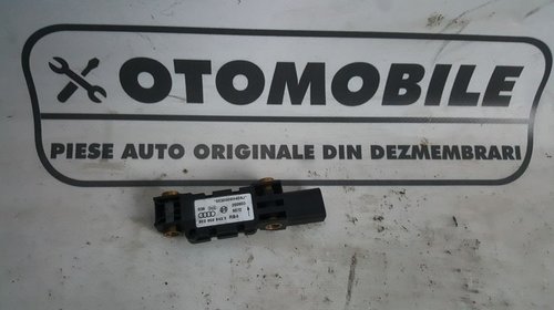 Senzor Impact Audi A4 B6 2000-2005