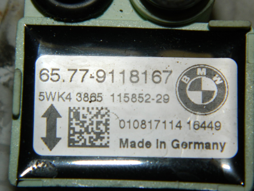 Senzor impact BMW Seria 5 E60 / E61 cod: