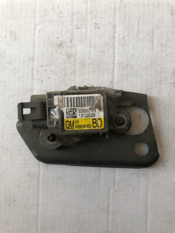 Senzor impact Opel Vectra C 13102029