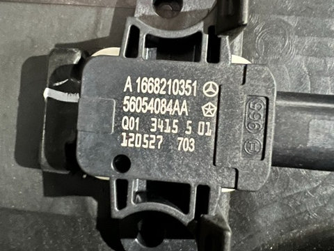 Senzor Impact Stanga Fata Mercedes M-Class W166 Cod A1668210351