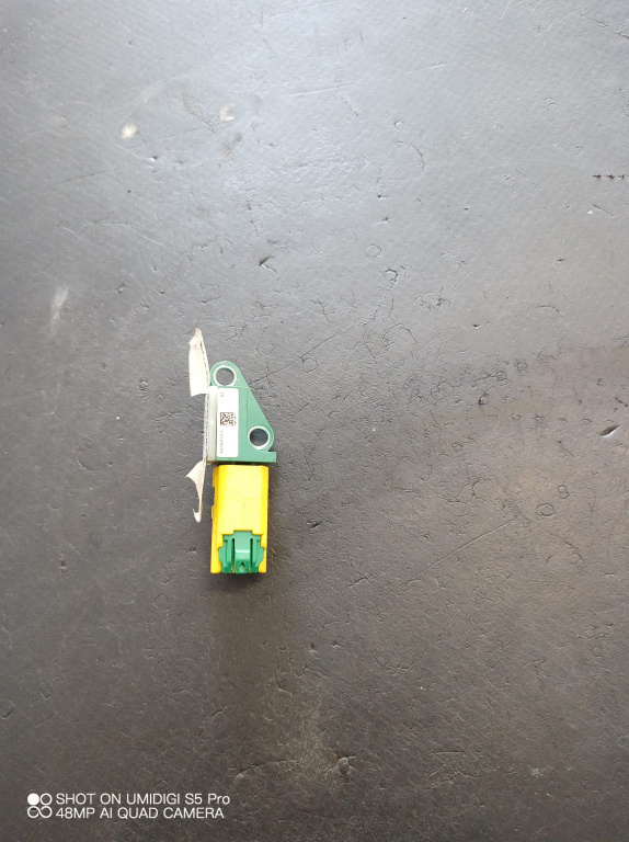 Senzor Impact , Vw Passat B6 , COD - 3C0909606