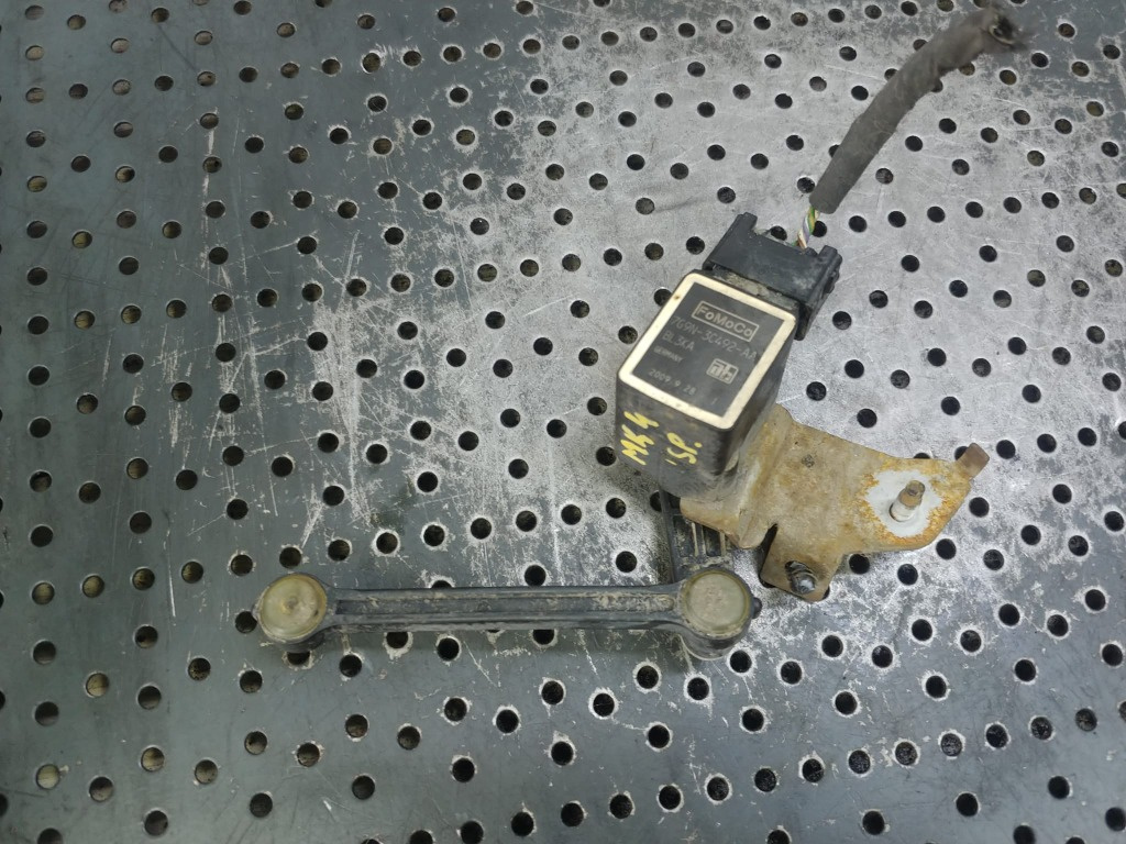 Senzor nivel balast spate ford mondeo mk4 s-max 7g9n-3c492-aa