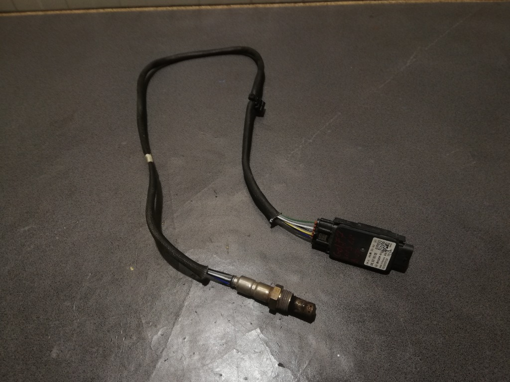 Senzor NOX sonda lambda VW Golf 7 Variant 1.6 TDI 115 cai motor DGT DGTE AdBlue an 2018 2019 04L907805DE