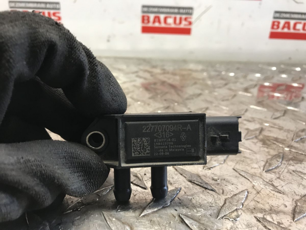 Senzor Noxe Renault / Dacia Sandero 3 / Logan 3 1.0 Benzina Cod : 227707094R
