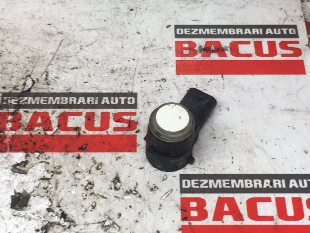 Senzor Parcare Fata/Spate Mercedes C-Class W204 / W203 Pret/Bucata COD A2215420417