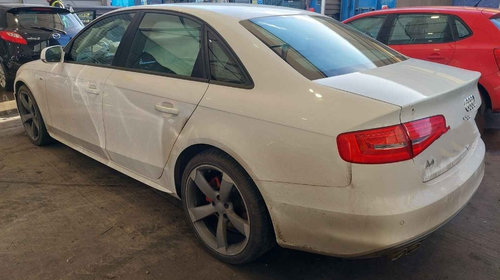 Senzor parcare spate Audi A4 B8 2013 SED