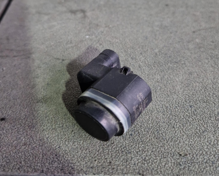 Senzor parcare spate Cod: AH42-15K859-AB Land Rover Range Rover Sport 2 [2013 - 2020] SUV 3.0 SDV6 AT 4WD (292 hp)