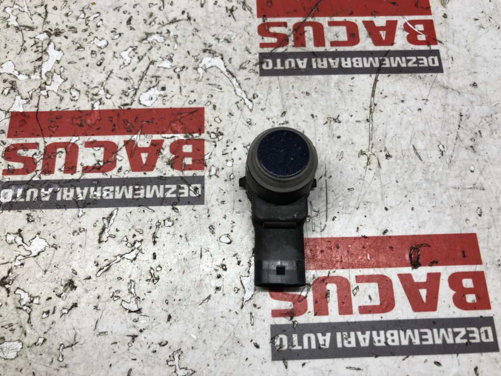 Senzor Parcare Spate Mercedes C-Class W204 Cod A2215420417
