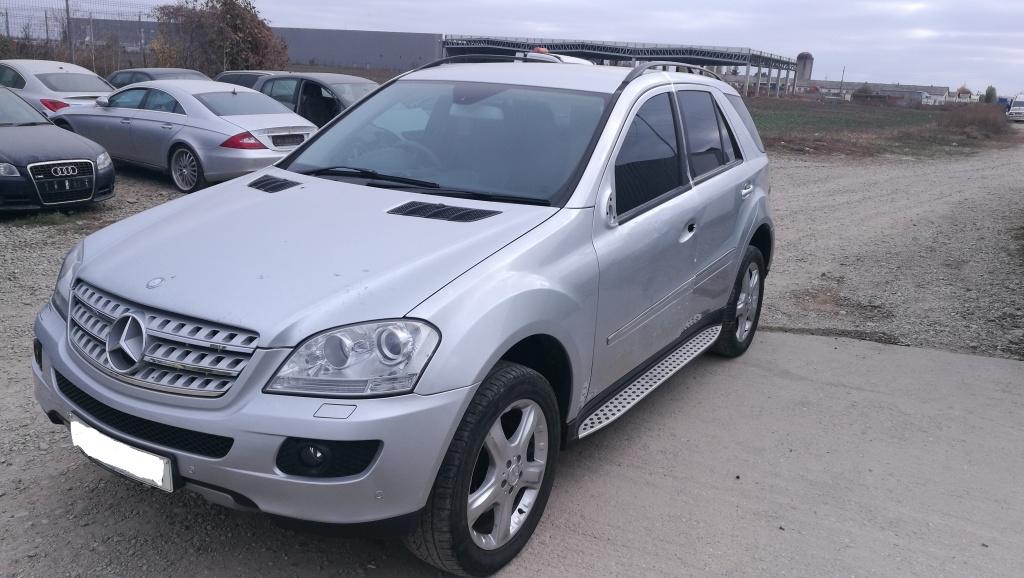 Senzor parcare spate Mercedes M-CLASS W1