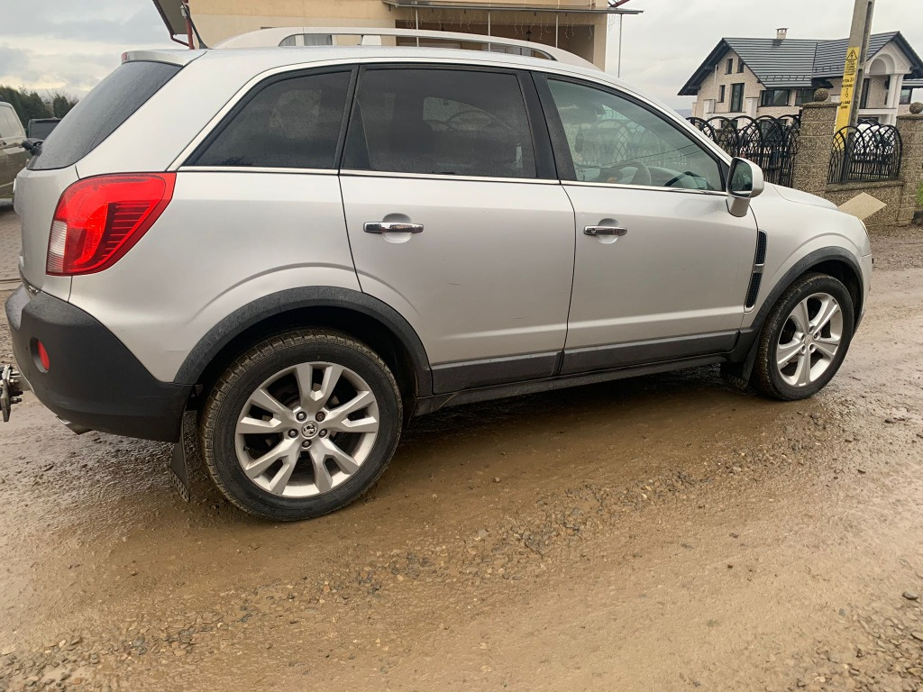 Senzor parcare spate Opel Antara 2012 4x