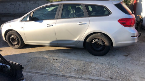 Senzor parcare spate Opel Astra J 2012 B