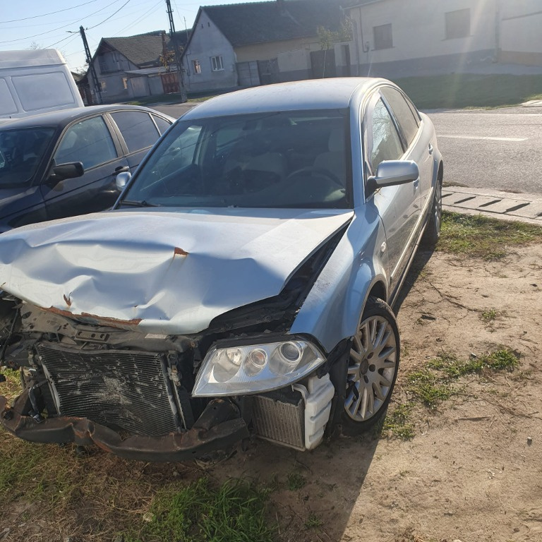 Senzor parcare spate Volkswagen Passat B