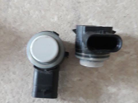 Senzor parcare VW Passat B8 Cod: 5Q0 919 275B