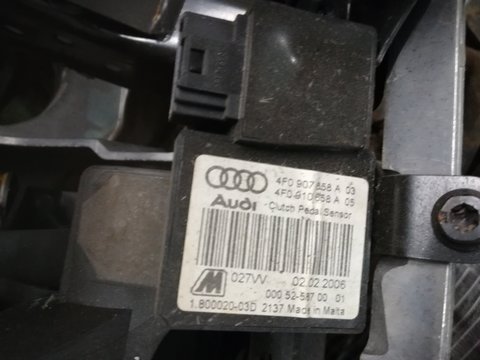 Senzor pedala ambreiaj Audi A6 4F C6 an 2004 - 2011 cod 4F0907658A