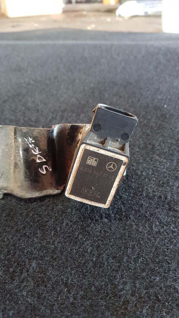 Senzor perna dreapta fata Mercedes S-CLASS W221