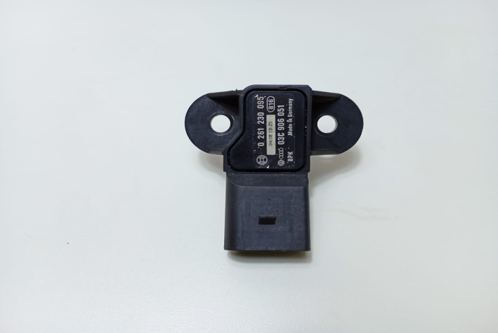 Senzor presiune aer 03C906051 Audi A5 8T [2007 - 2