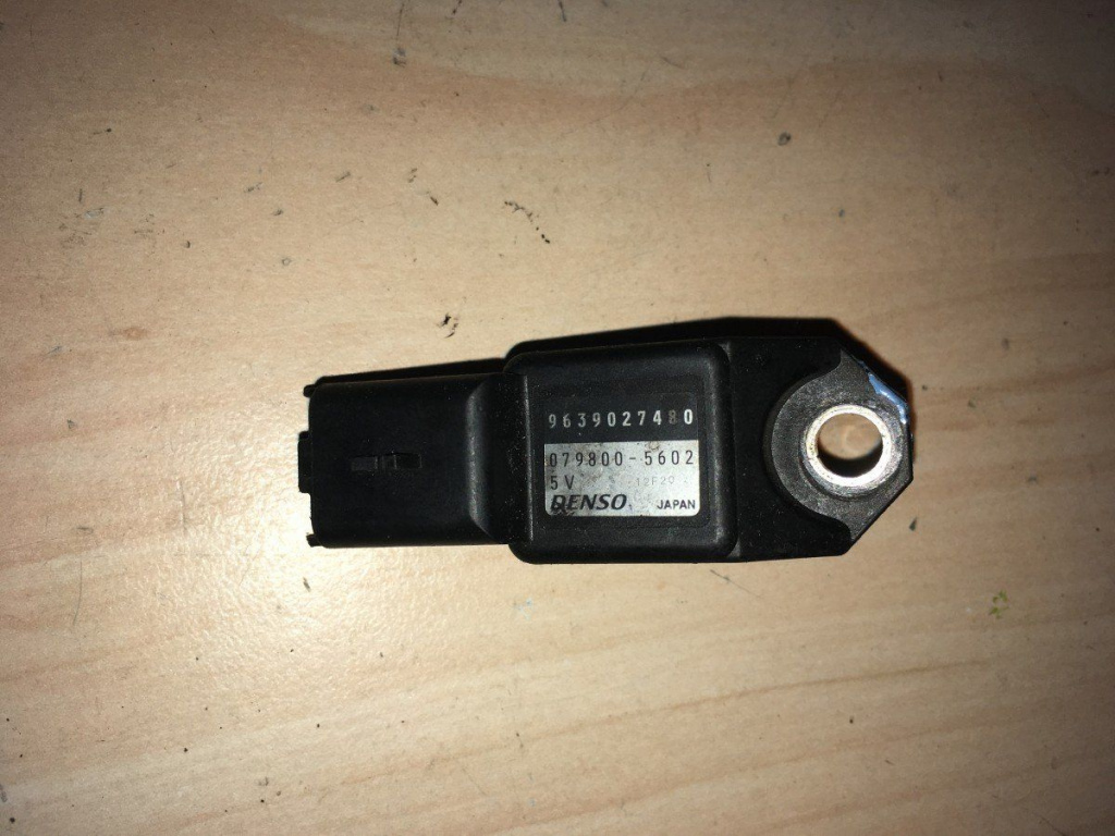 Senzor presiune aer Peugeot 307 cod: 9639027480