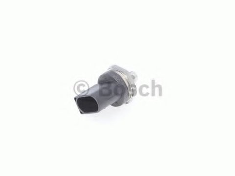 Senzor, presiune combustibil AUDI A3 Sportback (8VA) (2012 - 2016) BOSCH 0 261 545 078 piesa NOUA