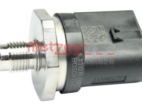 Senzor, presiune combustibil AUDI A5 (8T3), AUDI A4 limuzina (8K2, B8), AUDI A4 Avant (8K5, B8) - METZGER 0906193