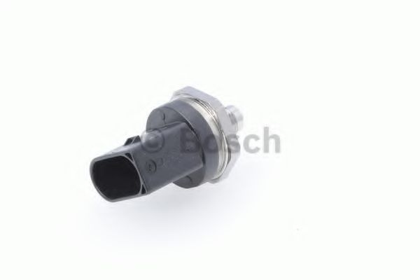 Senzor, presiune combustibil VW TOUAREG (7LA, 7L6,