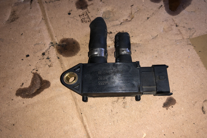 Senzor presiune filtru particule Opel Astra J [fac