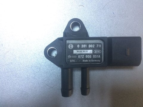 Senzor presiune gaze cu codul original 07Z906051A, 0281002711 pentru Volkswagen Passat.