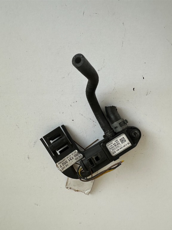 Senzor presiune gaze Vw Touran 1T3 1.6 / 2.0 TDI cod 0281006083 an 2008 - 2015