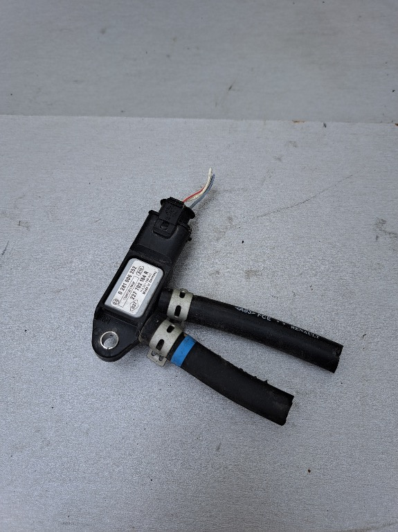 Senzor presiune Nissan Qashqai 1.5 /1.6 DCI cod 0281006252 an 2010 - 2020