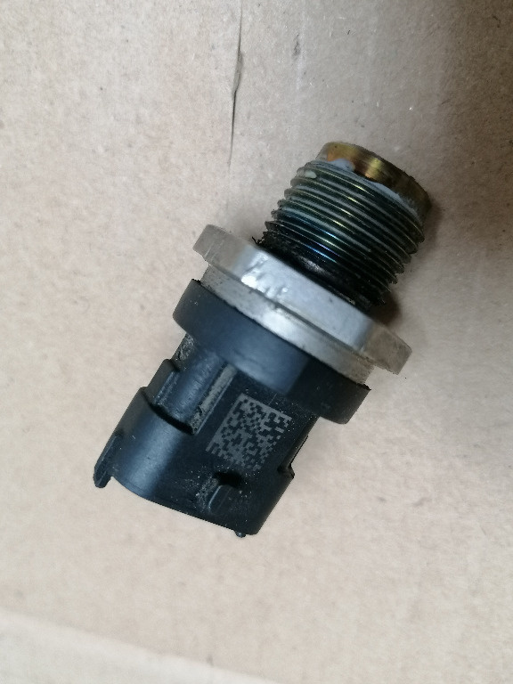 SENZOR PRESIUNE RAMPA MOTORINA KIA SPORTAGE HYUNDAI SANTA FE TUCSON ACCENT ELANTRA GETZ I30 I40 H-1