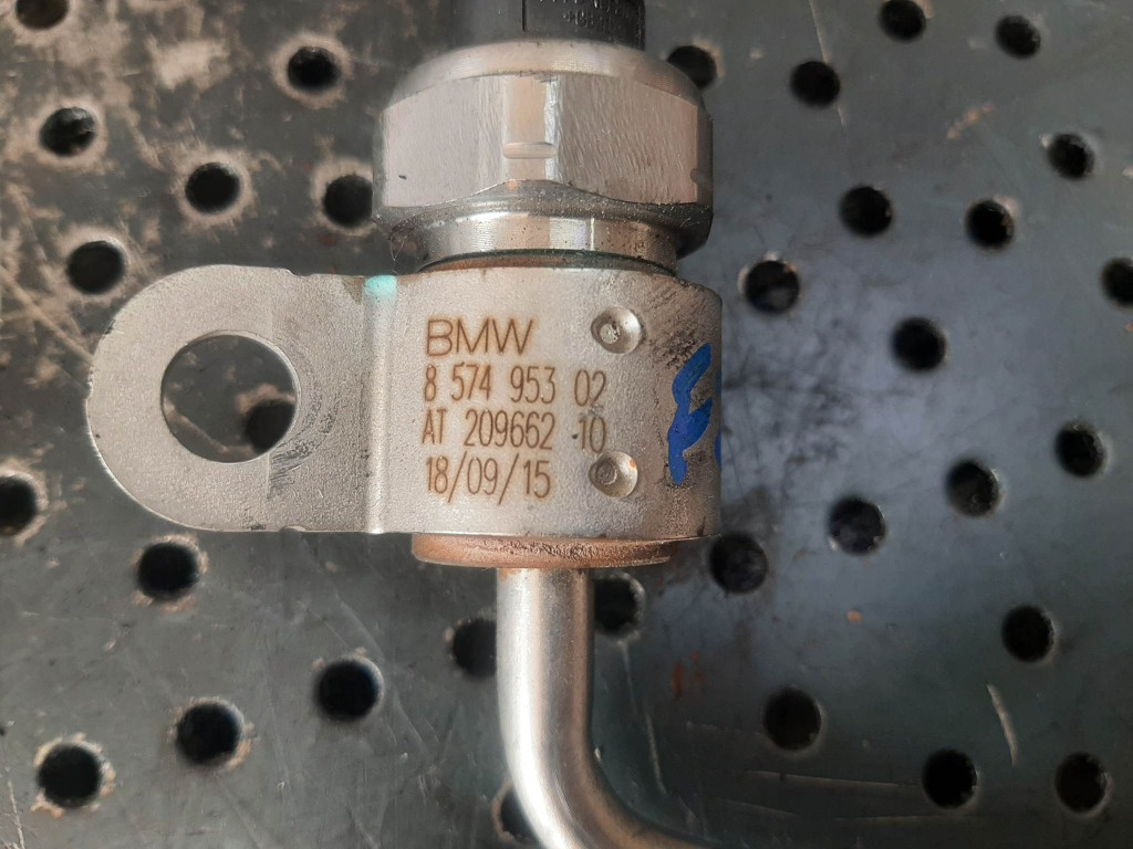 Senzor presiune ulei 1.5 d b37d15a bmw s