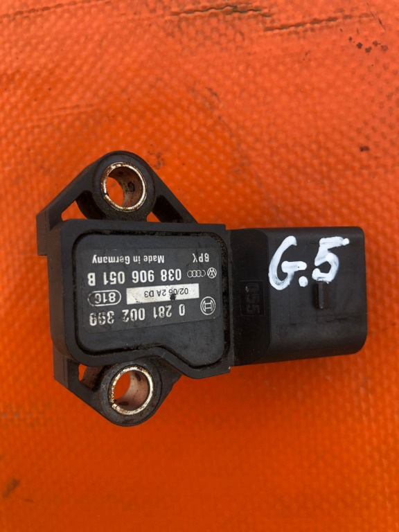 Senzor presiune Volkswagen Golf 5 2005 cod 0 281 002 399